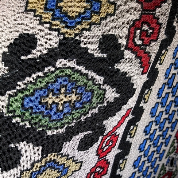 Aztec Print Sleeveless Crochet Trimmed Vest Sz XS - Picture 2 of 4